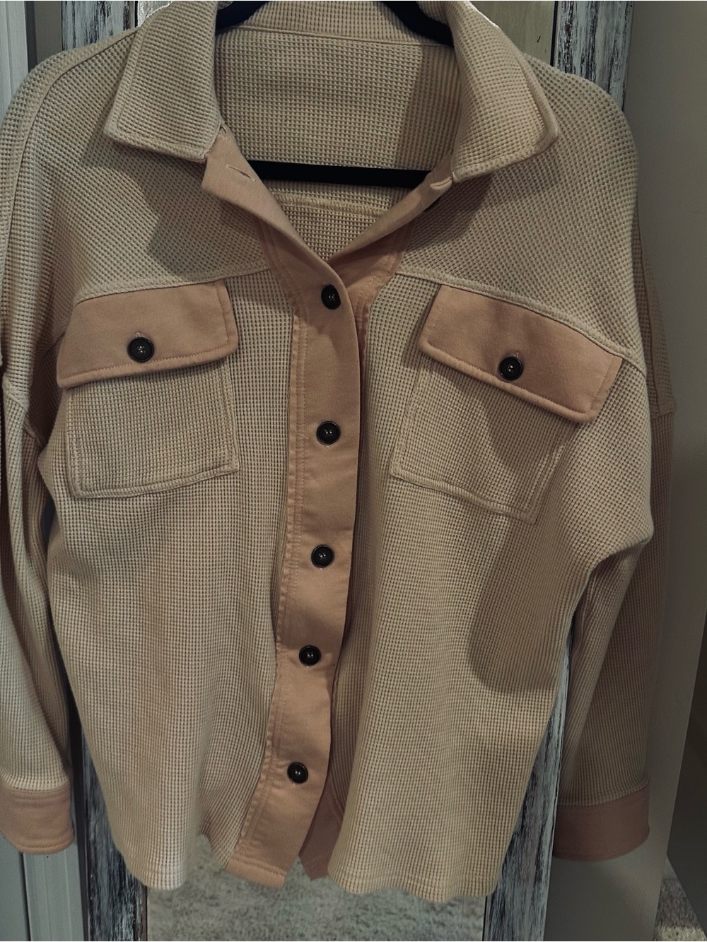 Women’s Beige/Soft Yellow Button-Front Waffle Shirt Jacket